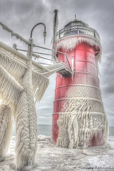 Photo:  Frozen Lighthouse